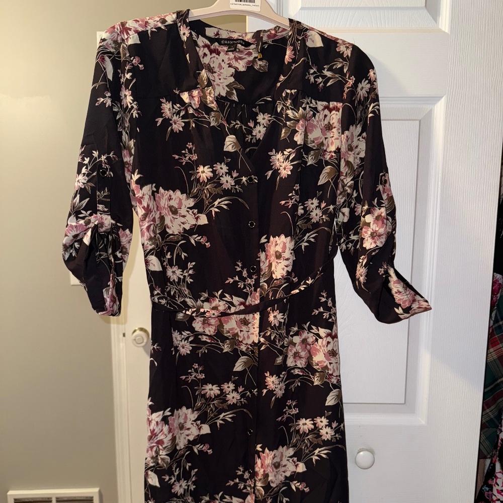 Flowered shirt dress